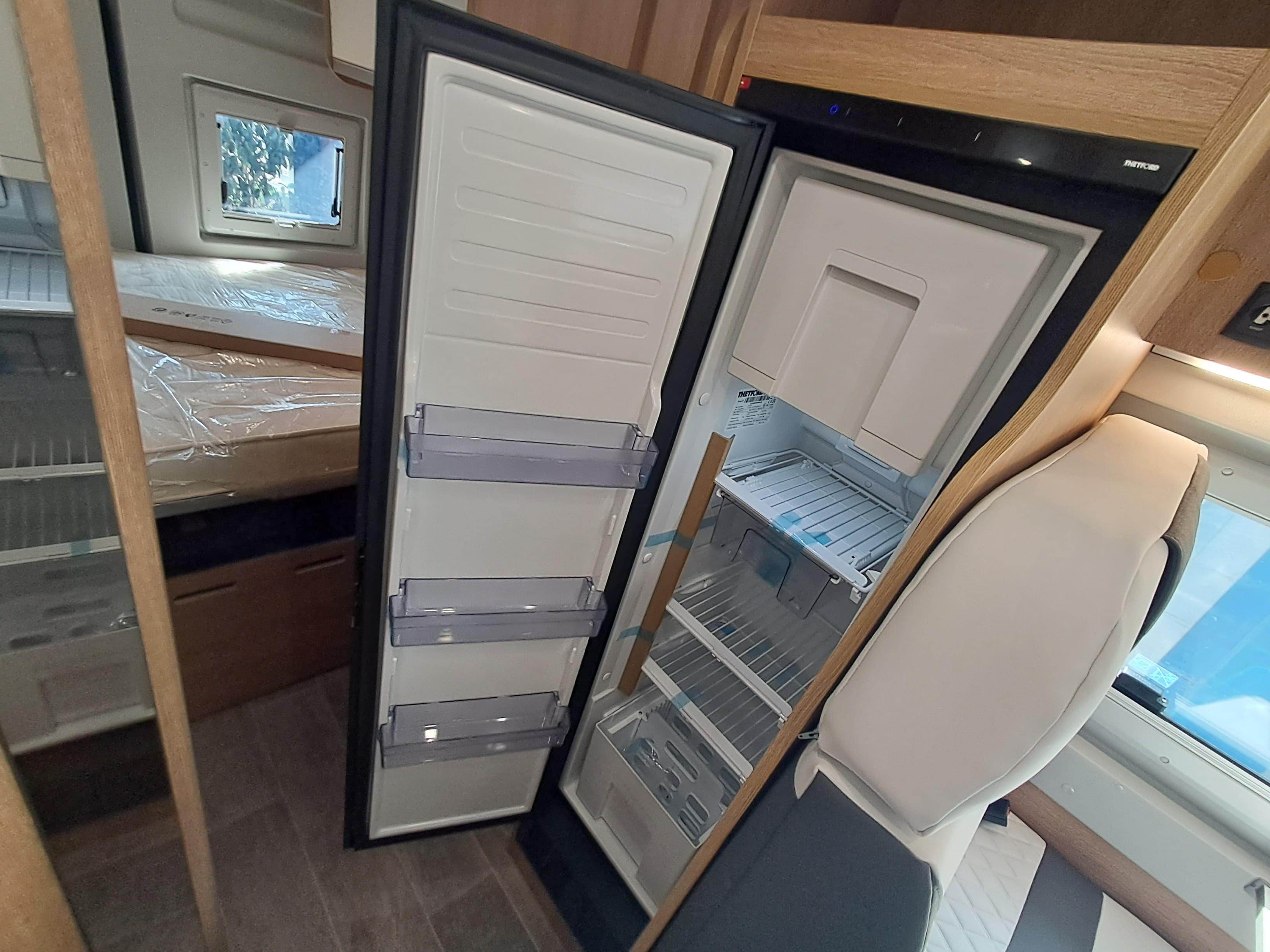 GIOTTILINE GIOTTIVAN 60T 140 PREMIERE EDITION PRIVILEGE GRIGIO FERRO METAL PEUGEOT BOXER 2025 20 GIOTTILINE GIOTTIVAN 60T 140 PREMIERE EDITION PRIVILEGE GRIGIO FERRO METAL PEUGEOT BOXER 2025 20